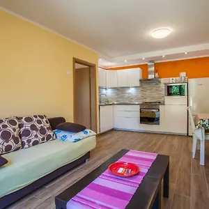 Dunja Apartment Cres